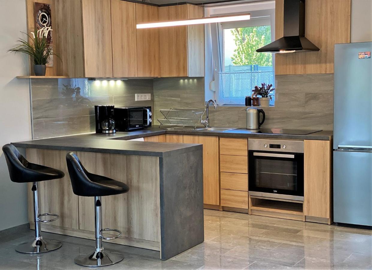 Otium Wellness Apartmanhaz Balatonakarattya Exteriér fotografie