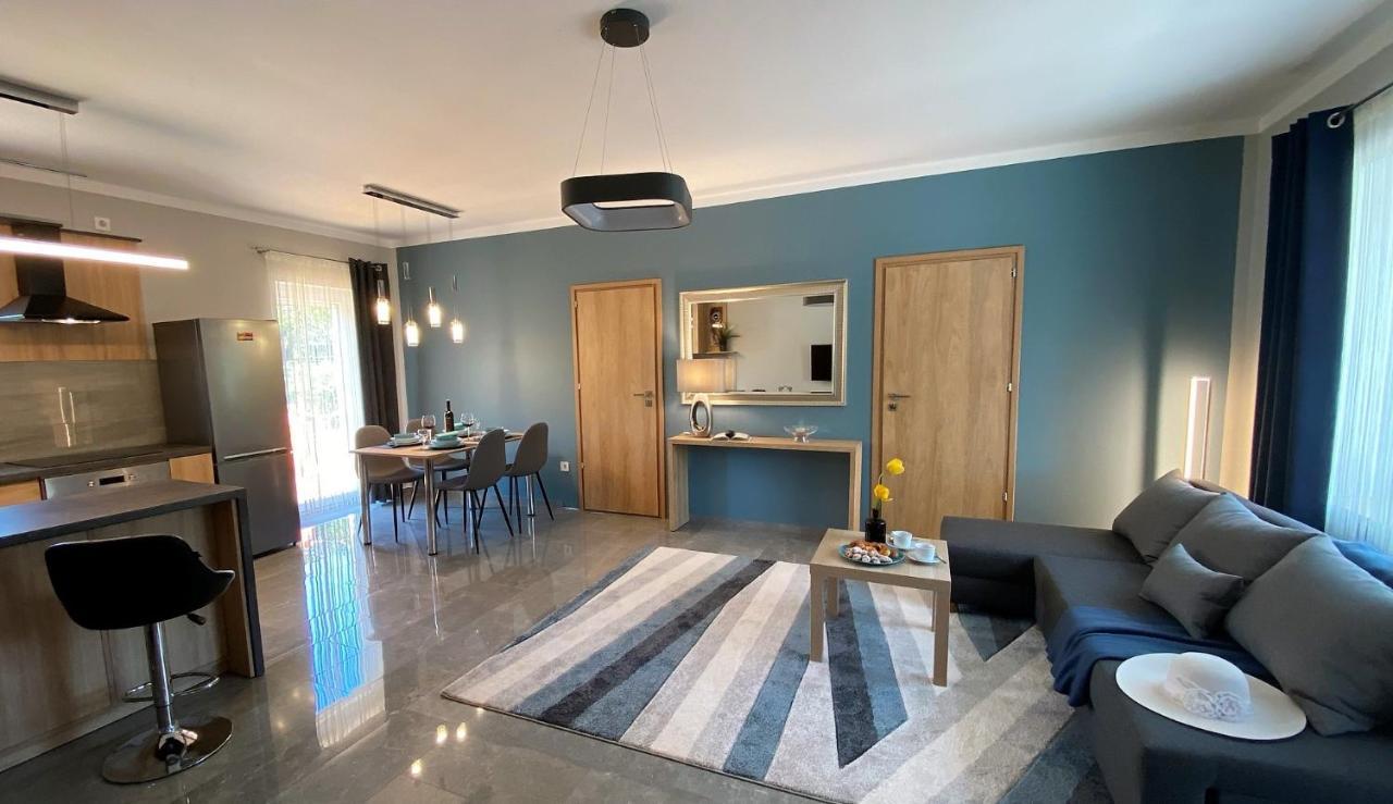 Otium Wellness Apartmanhaz Balatonakarattya Exteriér fotografie