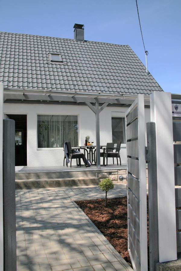 Otium Wellness Apartmanhaz Balatonakarattya Exteriér fotografie