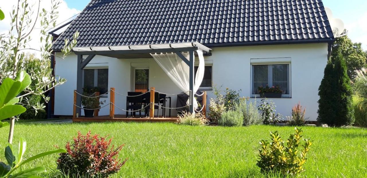 Otium Wellness Apartmanhaz Balatonakarattya Exteriér fotografie